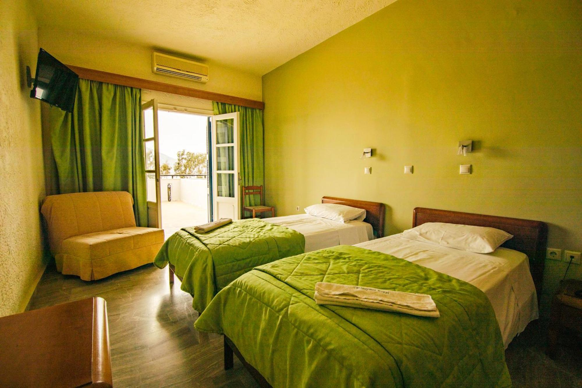 Hotel Philoxenia Масути Екстериор снимка