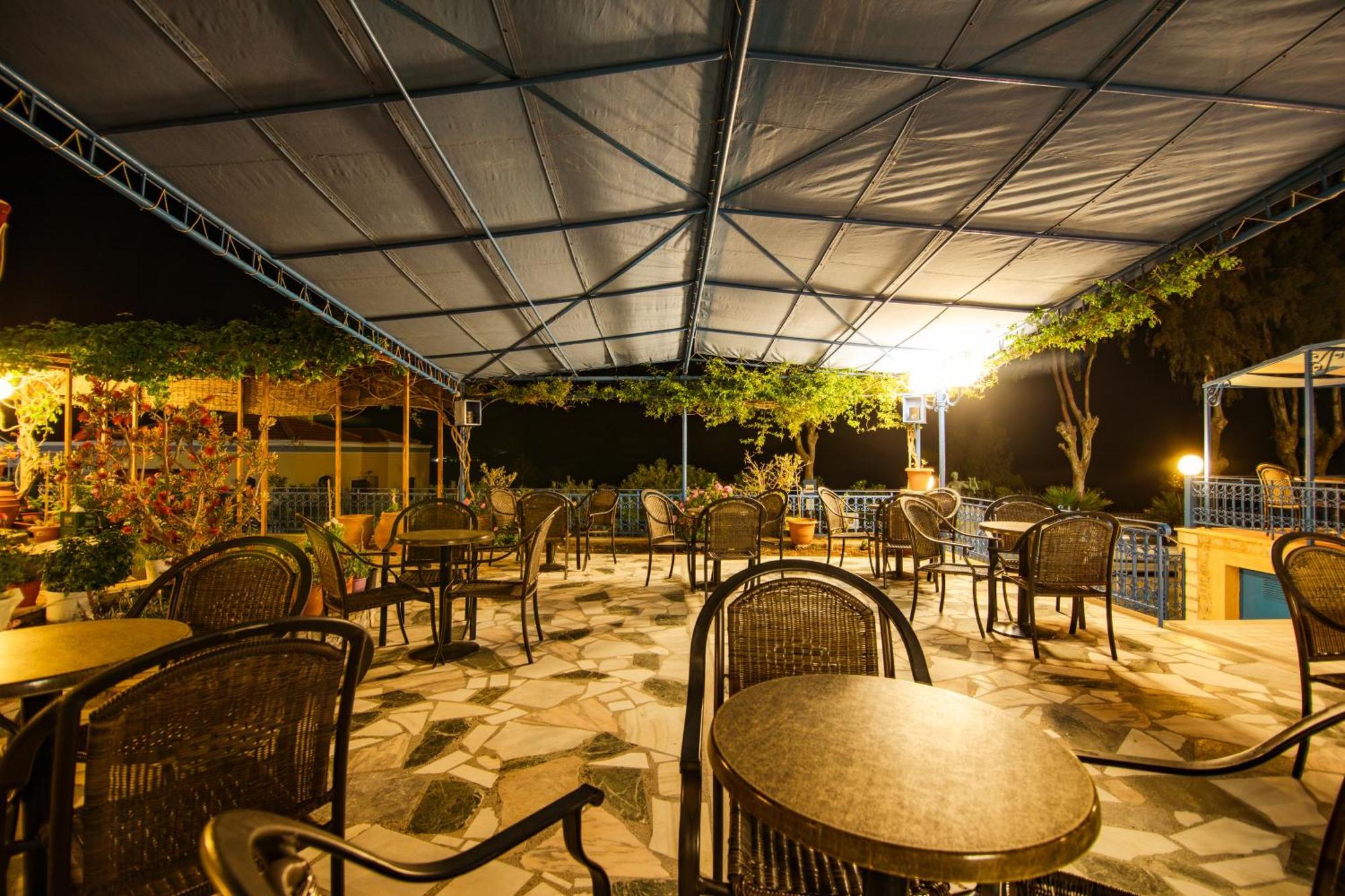 Hotel Philoxenia Масути Екстериор снимка