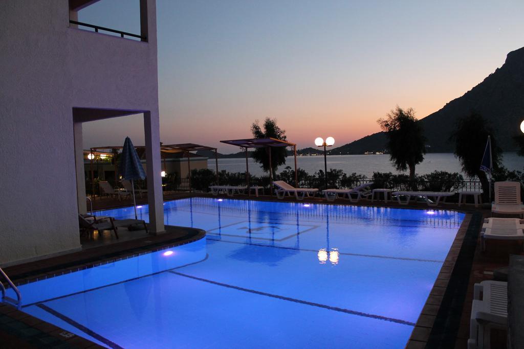 Hotel Philoxenia Масути Екстериор снимка