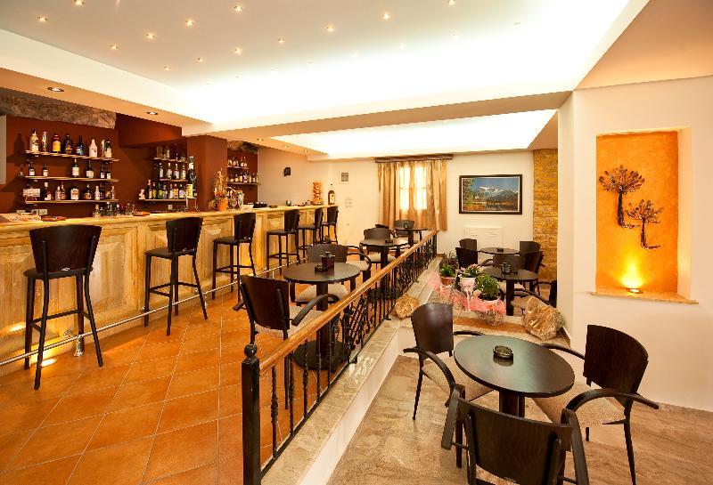 Hotel Philoxenia Масути Екстериор снимка